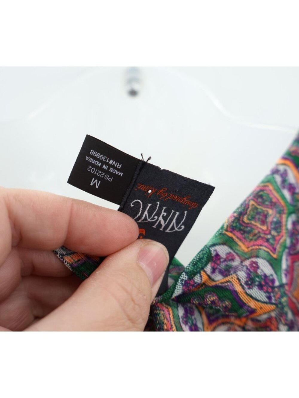 Anac by Kimi Medium Green Medallion Print Chiffon Ribbed Mixed Media Button Top - Picture 8 of 11